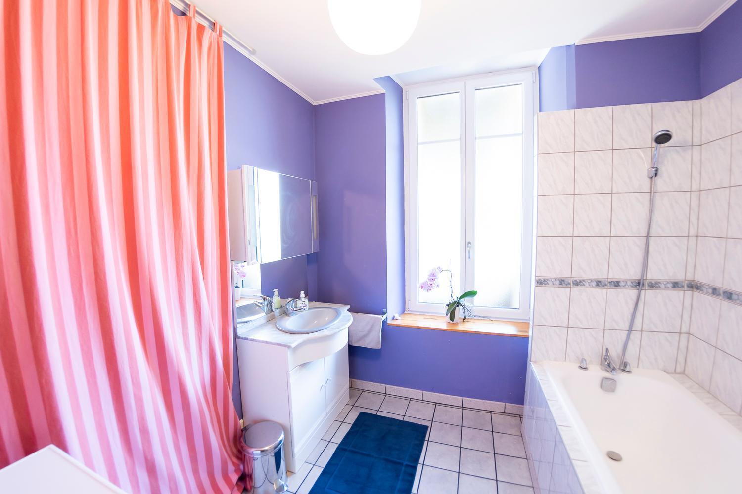 L'Enchantraine - Gite Tout Confort Et Tarif Tout Inclus - Appartement Spacieux Et Accueillant Sur Épinal מראה חיצוני תמונה